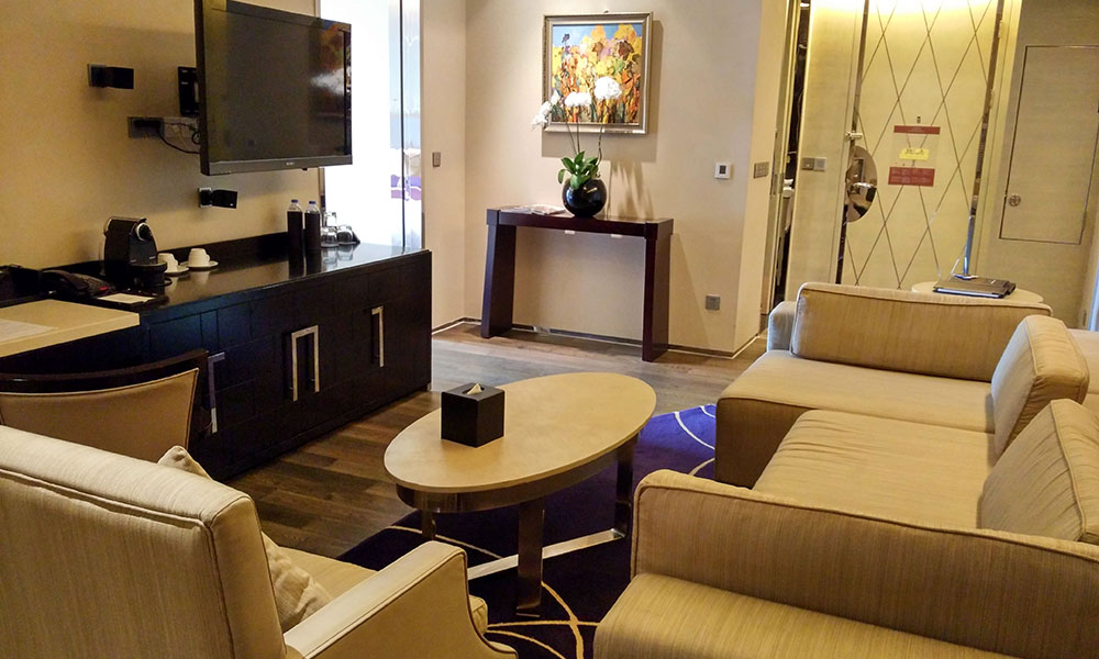 新買的酒店定制家具要放多久了才能使用？