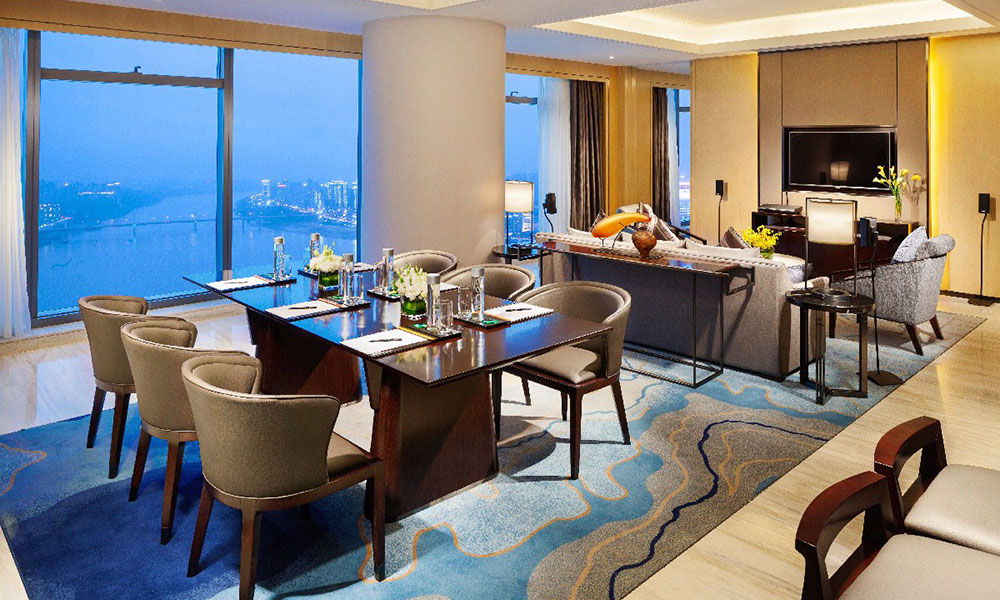 如何設計出具有藝術美的五星級酒店家具？