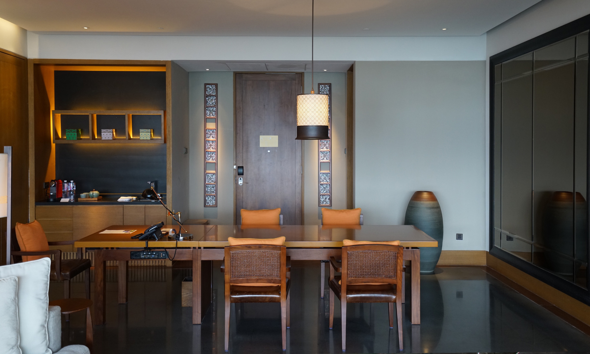 森源實木定制家具，展現酒店特色