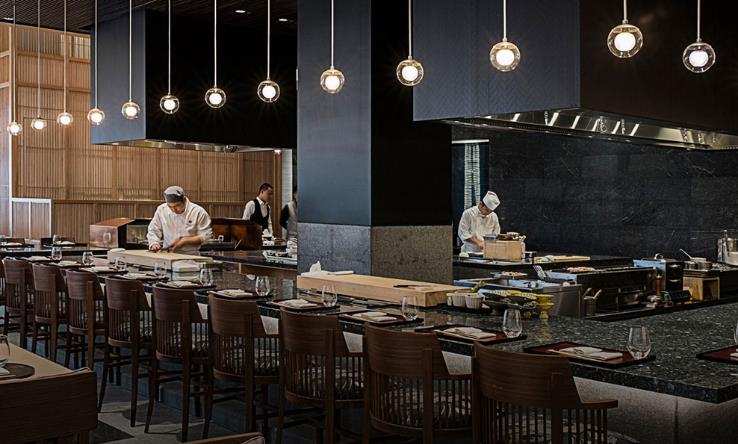 商務酒店家具的實木家具上漆有哪些好處？